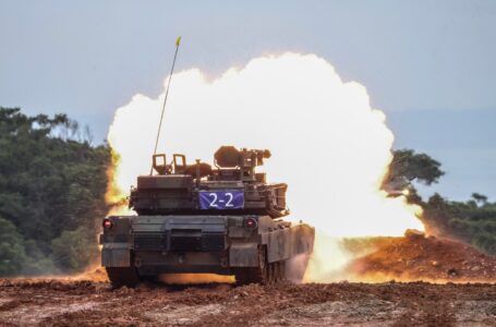 China advierte a Trump por venta de armas de EE UU a Taiwán