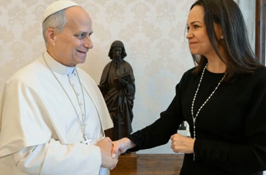 Papa León XIV recibe a María Corina Machado en el Vaticano