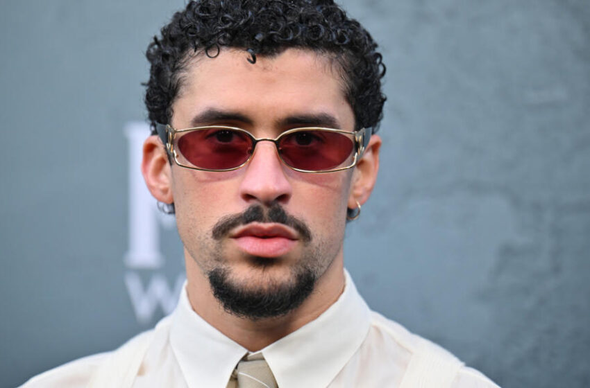  Bad Bunny encabezará el Super Bowl 2026 y compite en seis Grammys