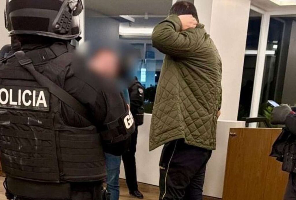 Detienen al alcalde de Guayaquil por lavado y crimen organizado