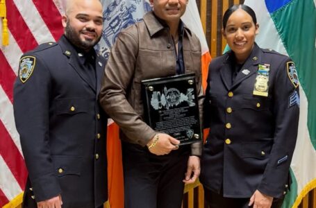 Yovanny Polanco es reconocido por la Policía Dominicana en Nueva York