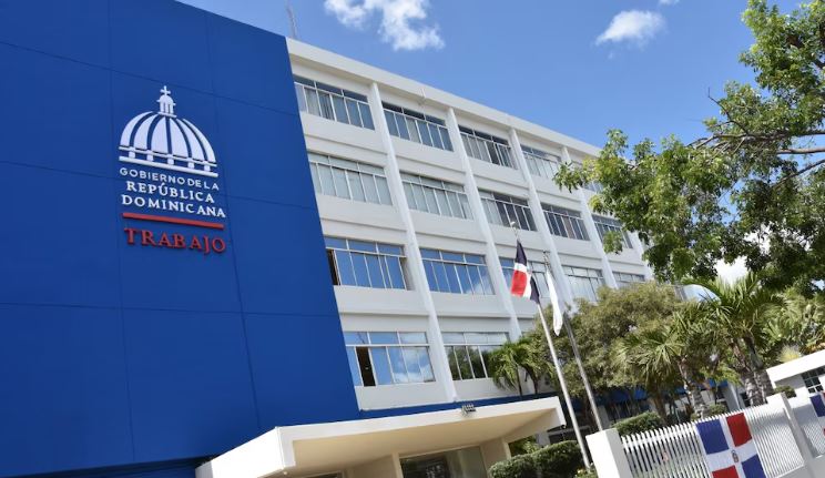 Jornada laboral reducida seguirá siendo voluntaria en 2026 en RD