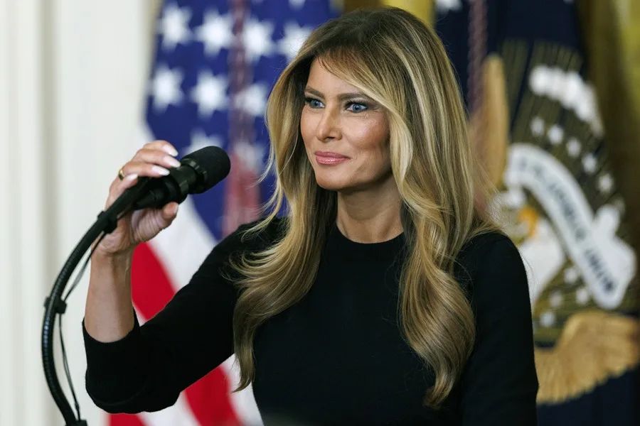 Melania Trump niega vínculos con Jeffrey Epstein y Maxwell