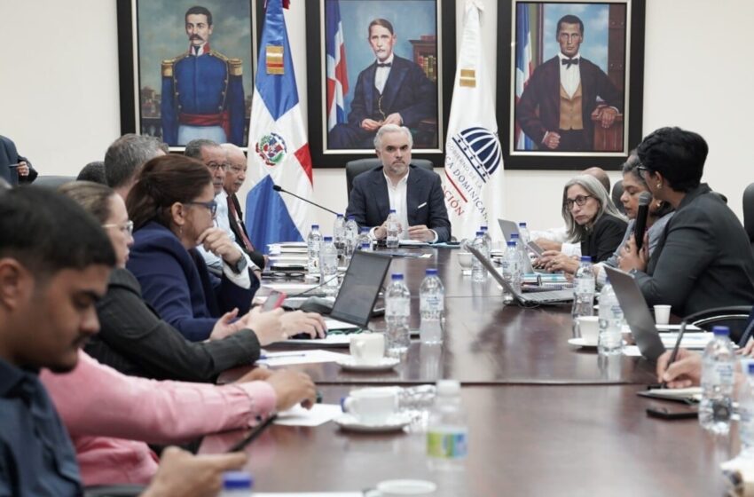 Evaluación de Desempeño Docente avanza sin contratiempos en RD