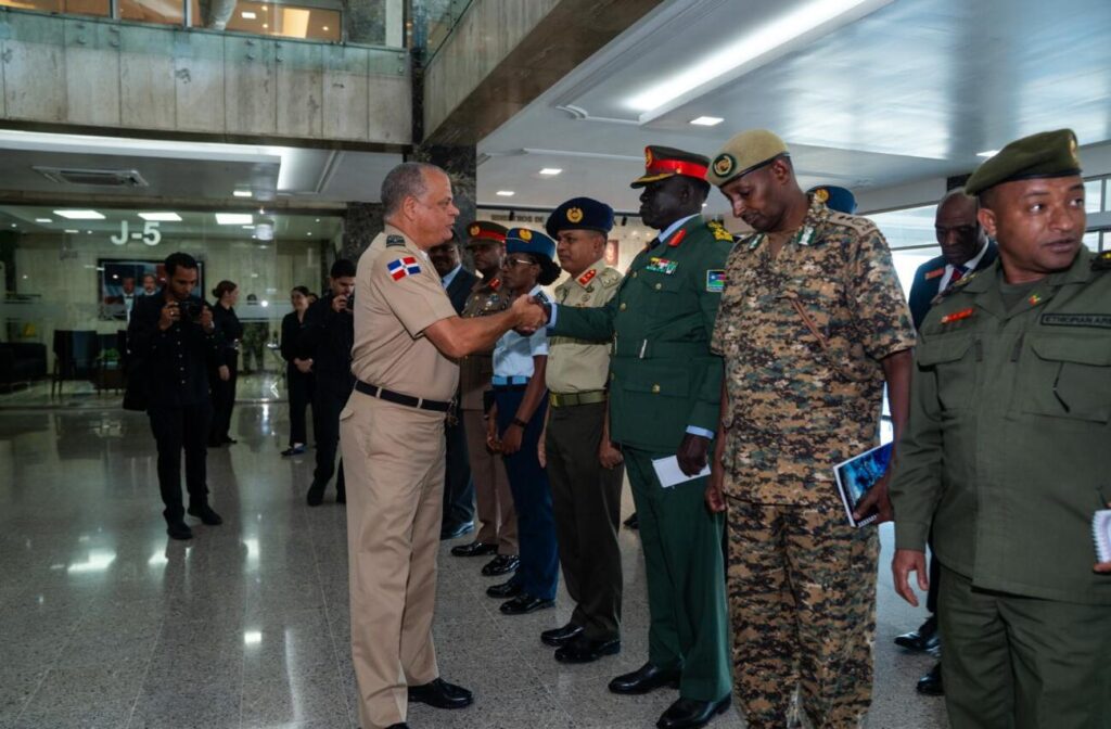 Defensa de RD y Kenia refuerzan cooperación en seguridad y estrategia