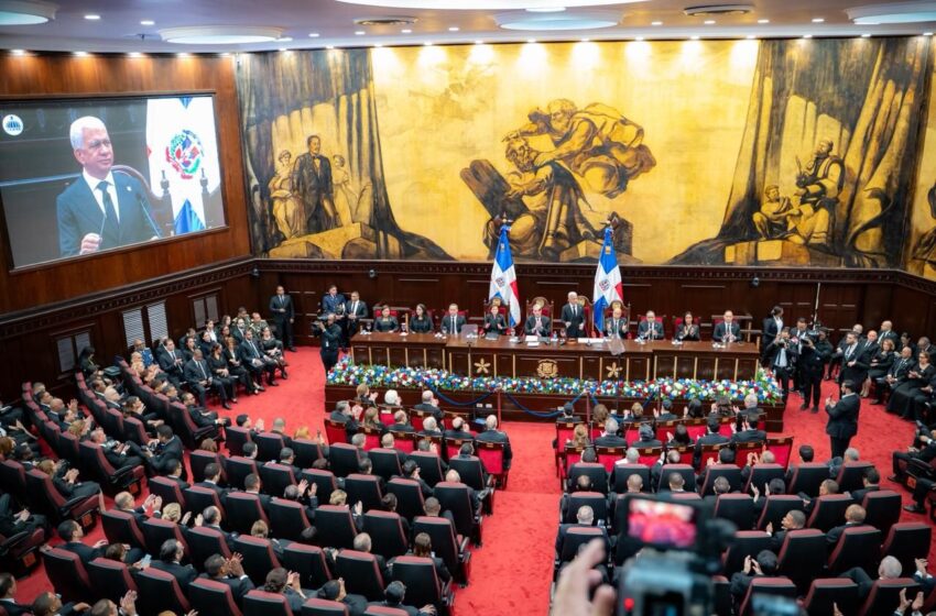  Congreso debate mantener fondos públicos a partidos políticos RD