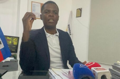Haitianos en Santiago denuncian abandono y discriminación en consulado