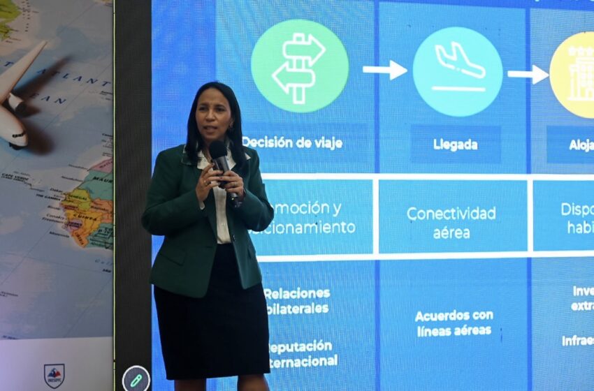 Capacitan a diplomáticos dominicanos en promoción turística