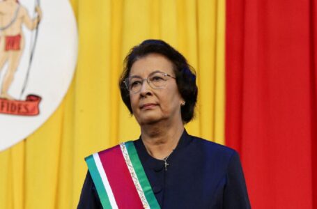 Presidenta de Surinam inicia visita oficial a República Dominicana