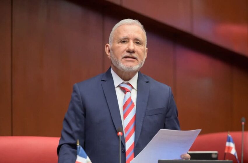 Senador Taveras Guzmán deja el PRM y será independiente