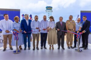 Inauguran torre de control y balizamiento en Base San Isidro