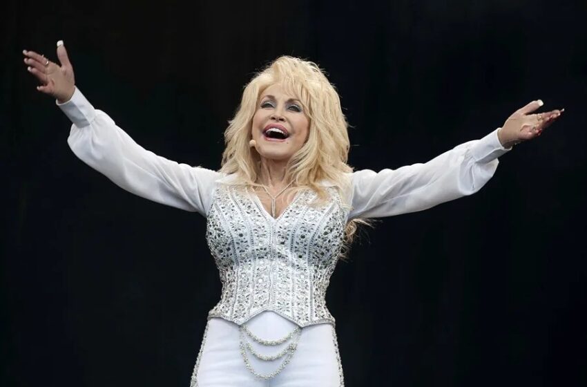  Dolly Parton cancela su residencia en Las Vegas por salud