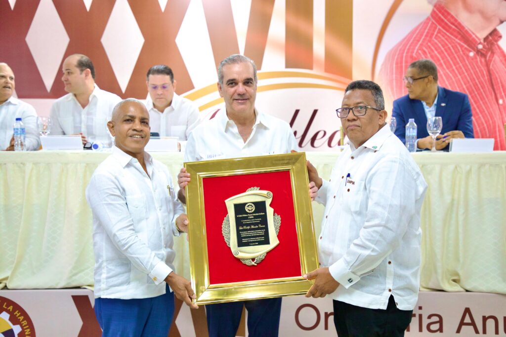 Abinader reafirma apoyo a productores de harina y precios justos